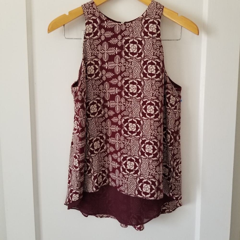 Elizabeth and James Patterned Sleeveless Top